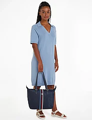 Tommy Hilfiger - POPPY TOTE CORP - tote bags - space blue - 0