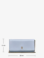Tommy Hilfiger - TH REFINED CHAIN CROSSOVER - fødselsdagsgaver - breezy blue - 5