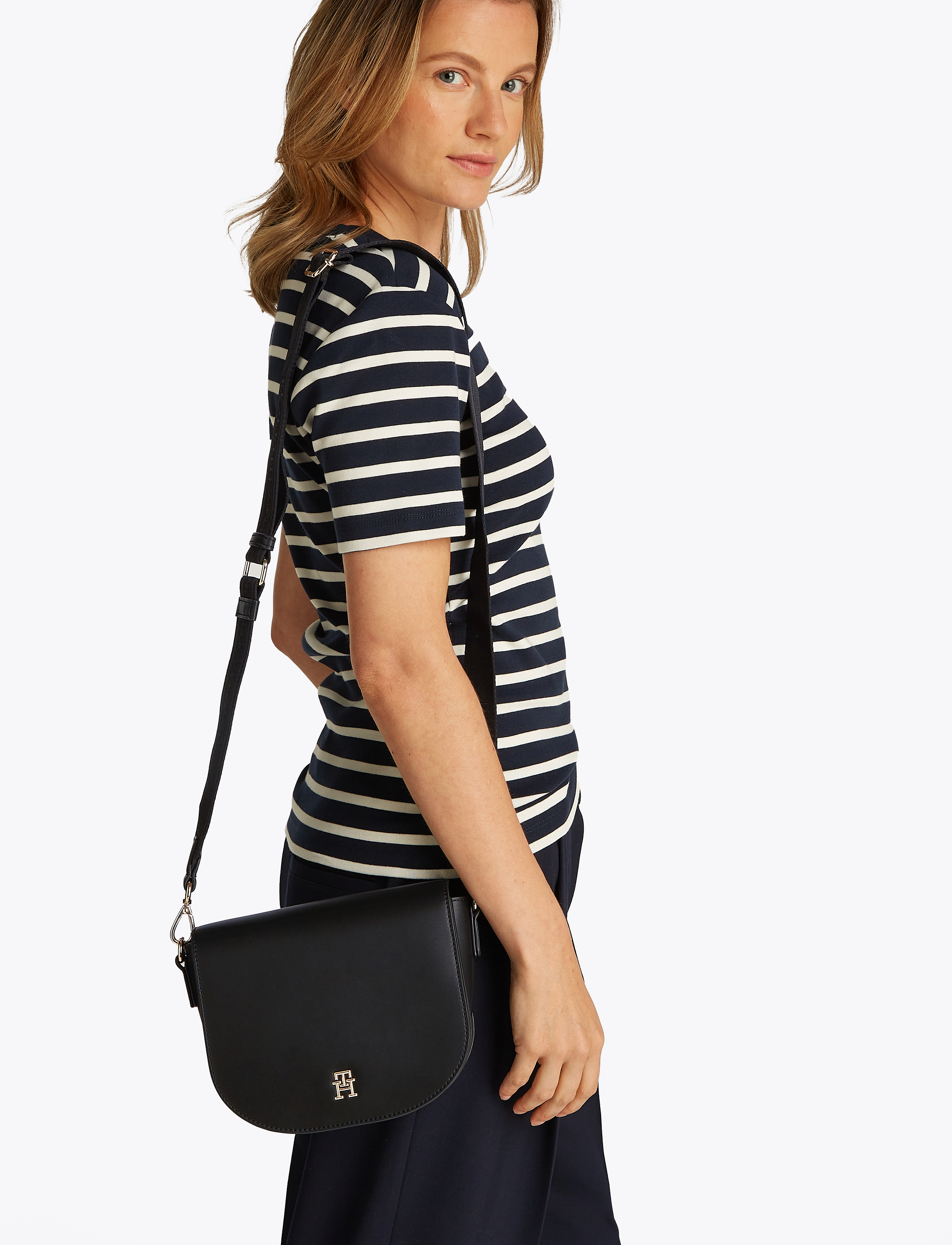 Tommy Hilfiger TH LOGOTAPE SADDLE BAG - Tommy Hilfiger - BLACK / black