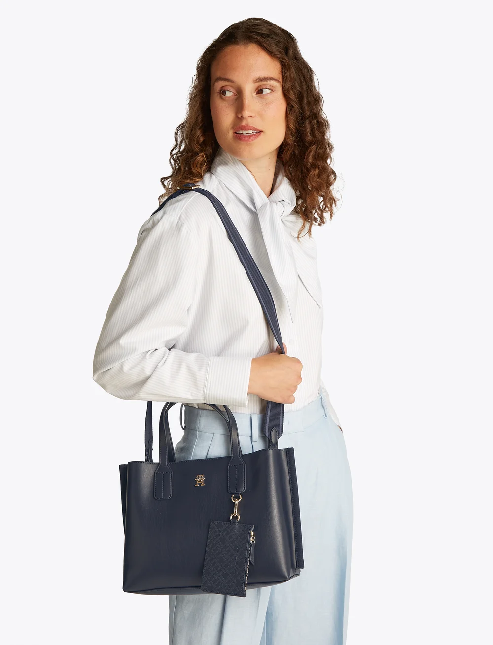 Tommy Hilfiger - TH DISTINCT MINI TOTE - shoppingväskor - space blue - 0