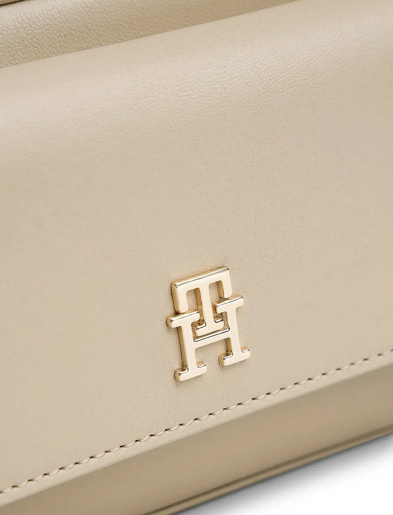 Tommy Hilfiger - TH ICON CAMERA BAG - crossbody kotid - sandalwood - 4