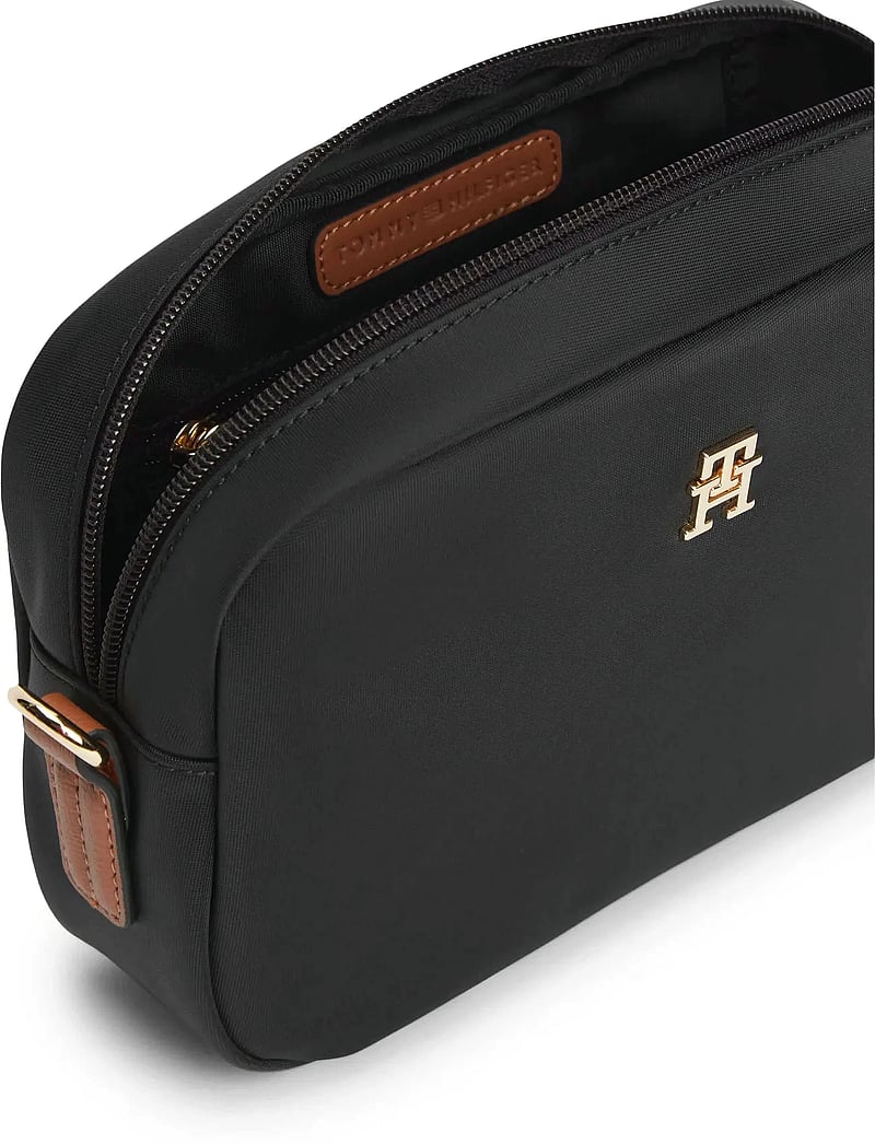 Tommy Hilfiger - POPETTE CAMERA BAG - crossbody bags - black - 3