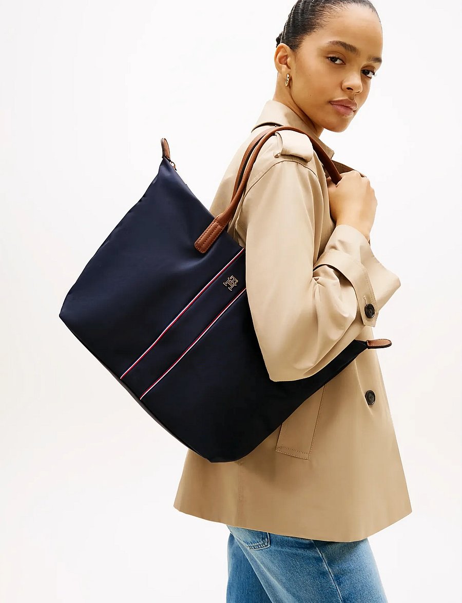 Tommy Hilfiger - POPETTE TOTE CORP - tote bags - space blue corp - 0