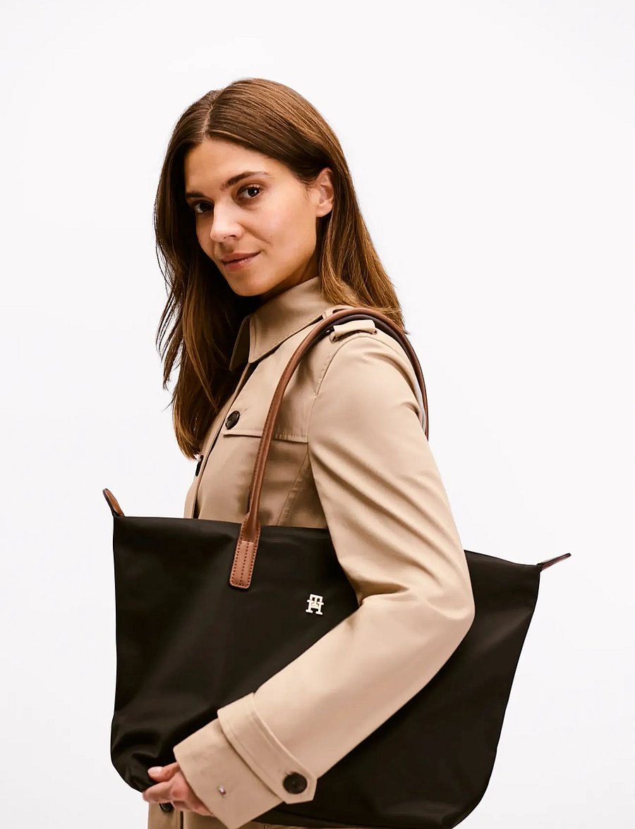 Tommy Hilfiger - POPETTE TOTE - totes - black - 3