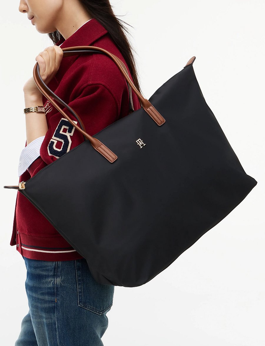Tommy Hilfiger - POPETTE MAXI TOTE - ietilpīgas somas - black - 0