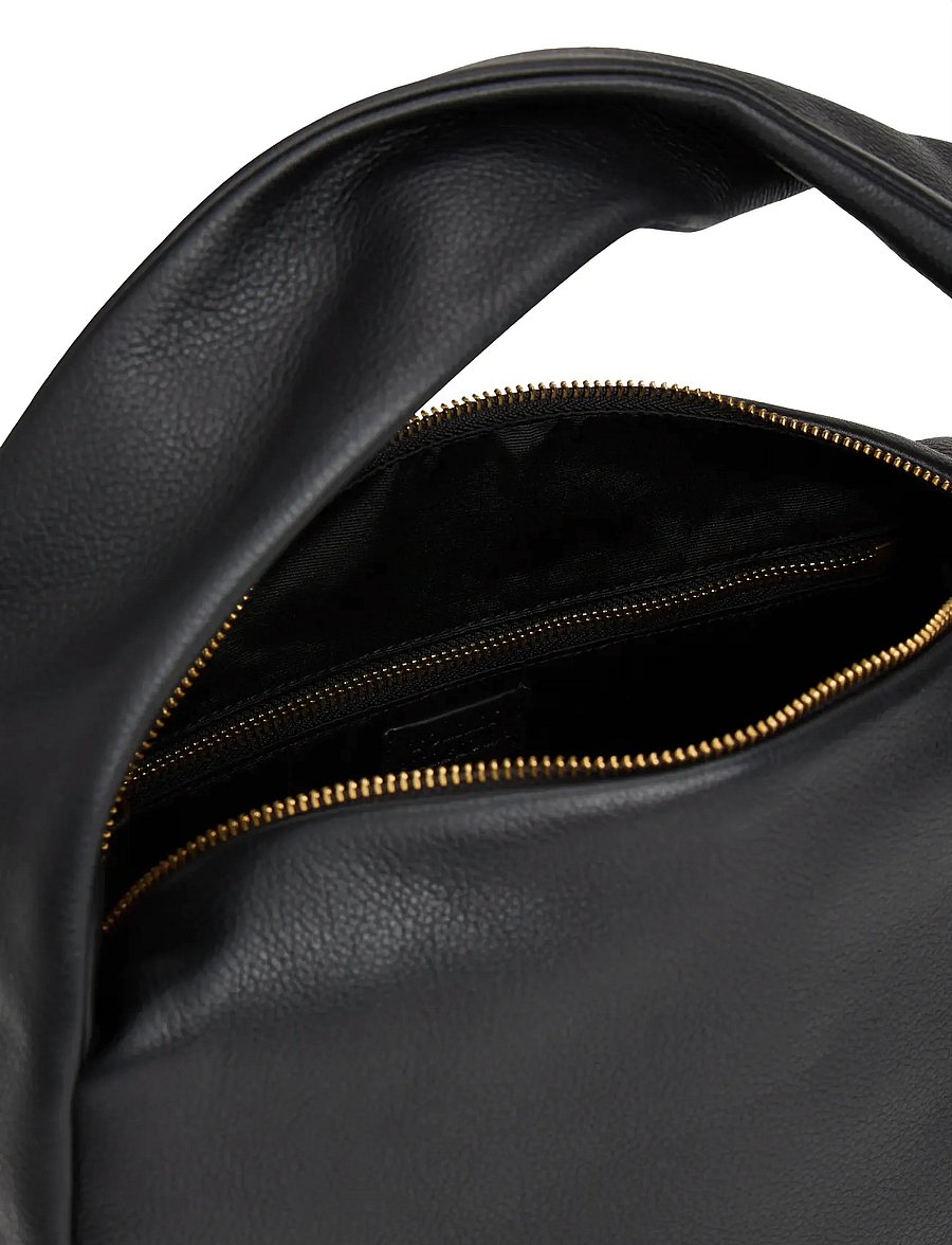 Tommy Hilfiger - CITY LEATHER SHOULDER BAG - käekotid - black - 3