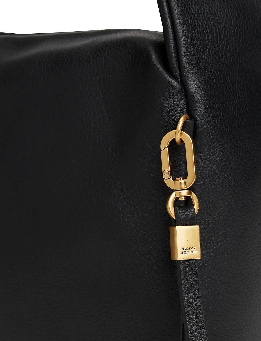 Tommy Hilfiger - CITY LEATHER SHOULDER BAG - käekotid - black - 4