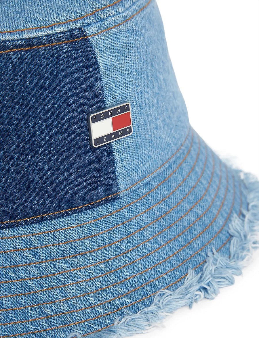 Tommy Hilfiger - TJW DENIM PATCHWORK BUCKET - anglerhüte - denim patch - 3