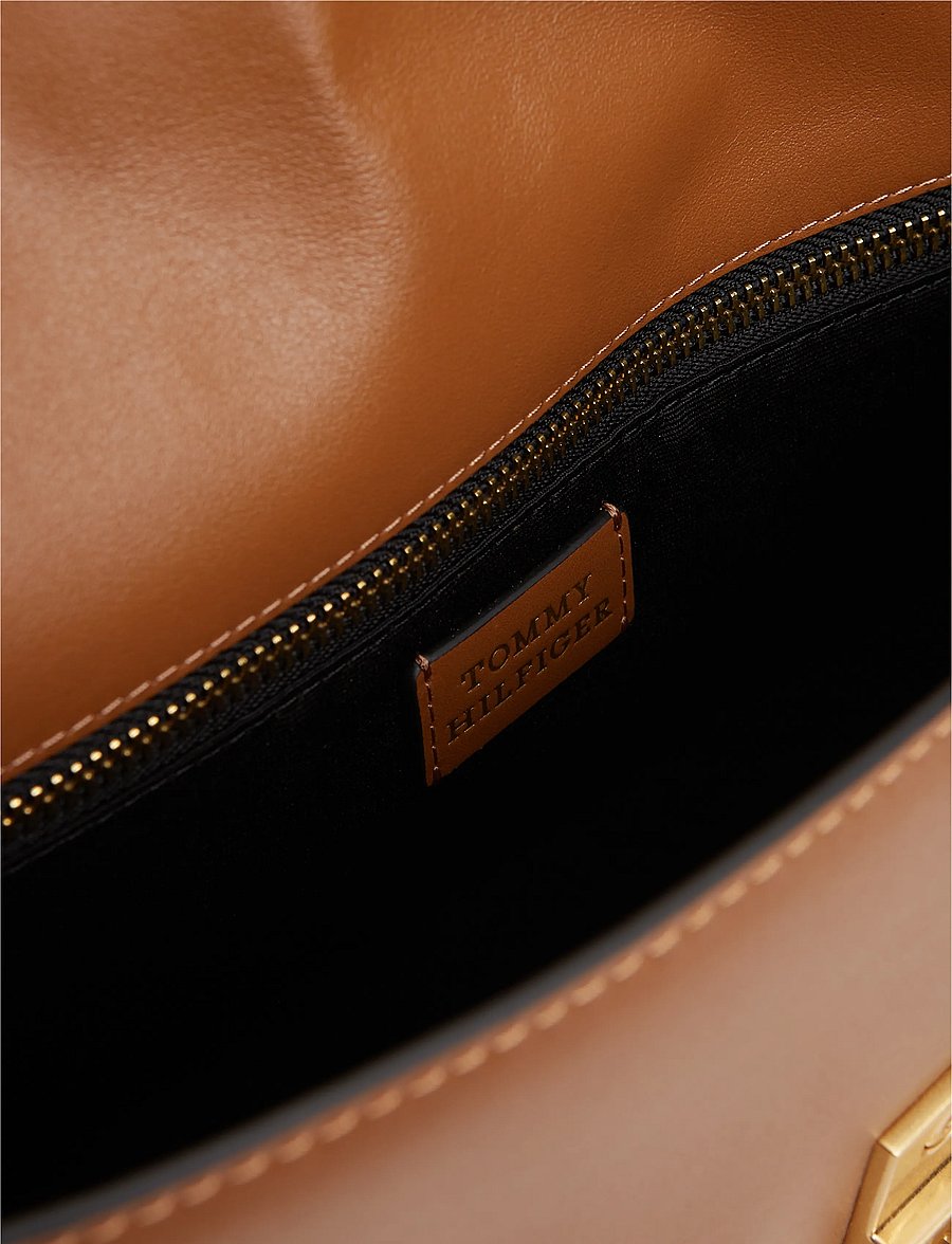 Tommy Hilfiger - CREST LEATHER CONV SHOULDER BAG - axelremsväskor - cognac - 4