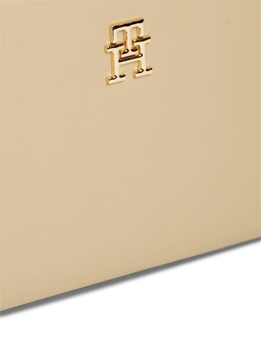 Tommy Hilfiger - TH JOY CAMERA BAG - everyday style - horseradish - 3