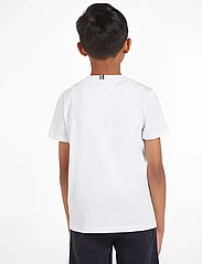 Tommy Hilfiger - HILFIGER ARCHED TEE S/S - short-sleeved t-shirts - white - 2