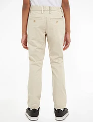 Tommy Hilfiger - 1985 CHINO PANTS - gode sommertilbud - classic beige - 2