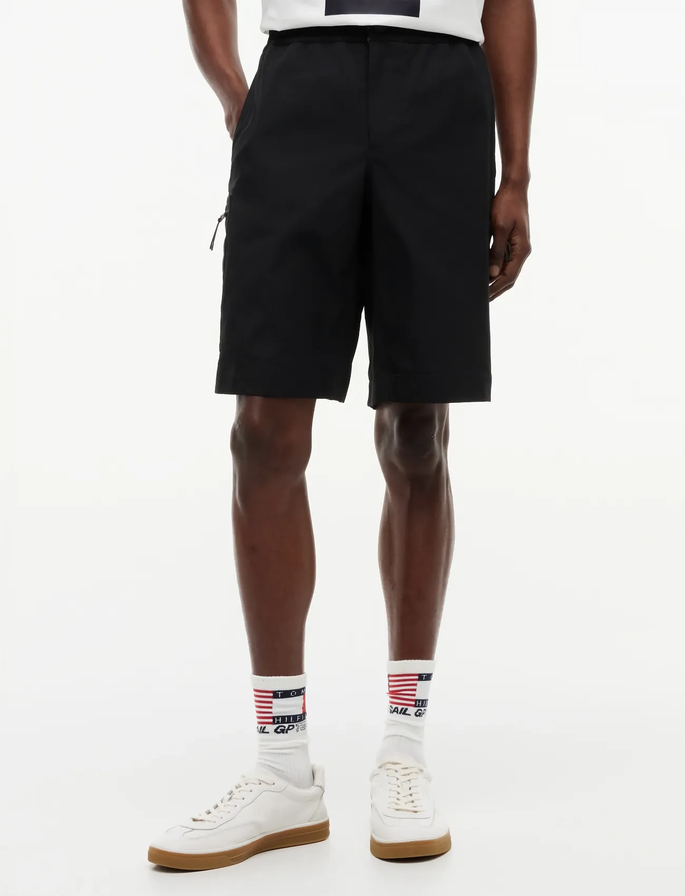 Tommy Hilfiger US SAILGP CARGO SHORT STEALTH - Tommy Hilfiger - BLACK / black