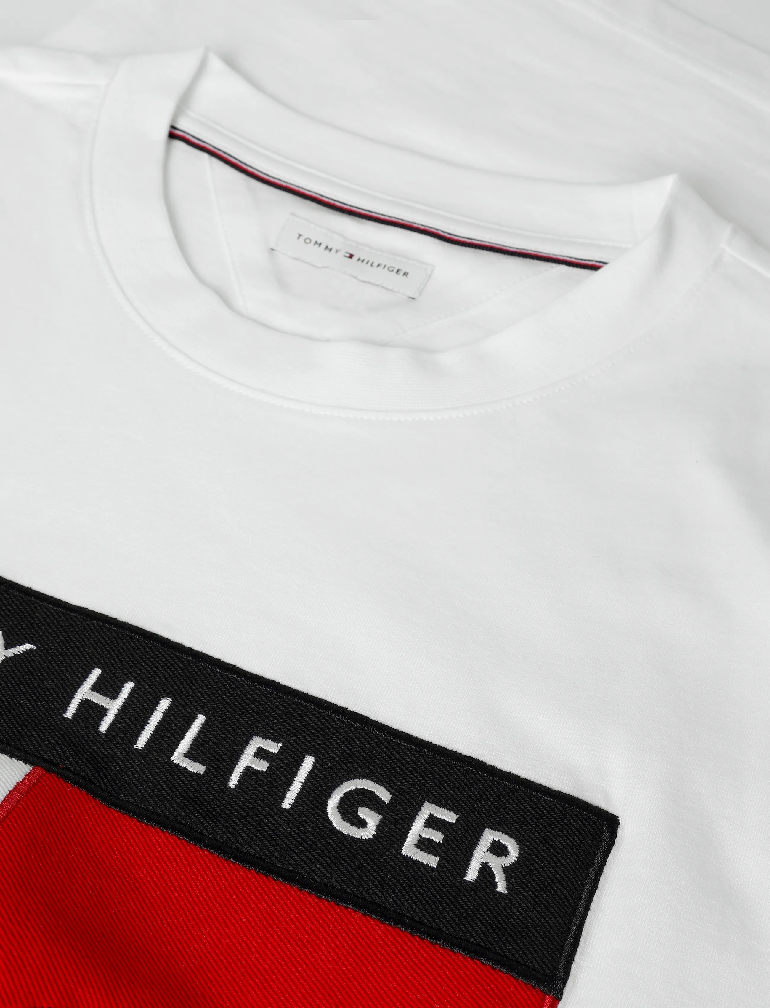 Tommy Hilfiger - TH X CF1 GRAPHIC FLAG TEE - t-shirts à manches courtes - white - 5