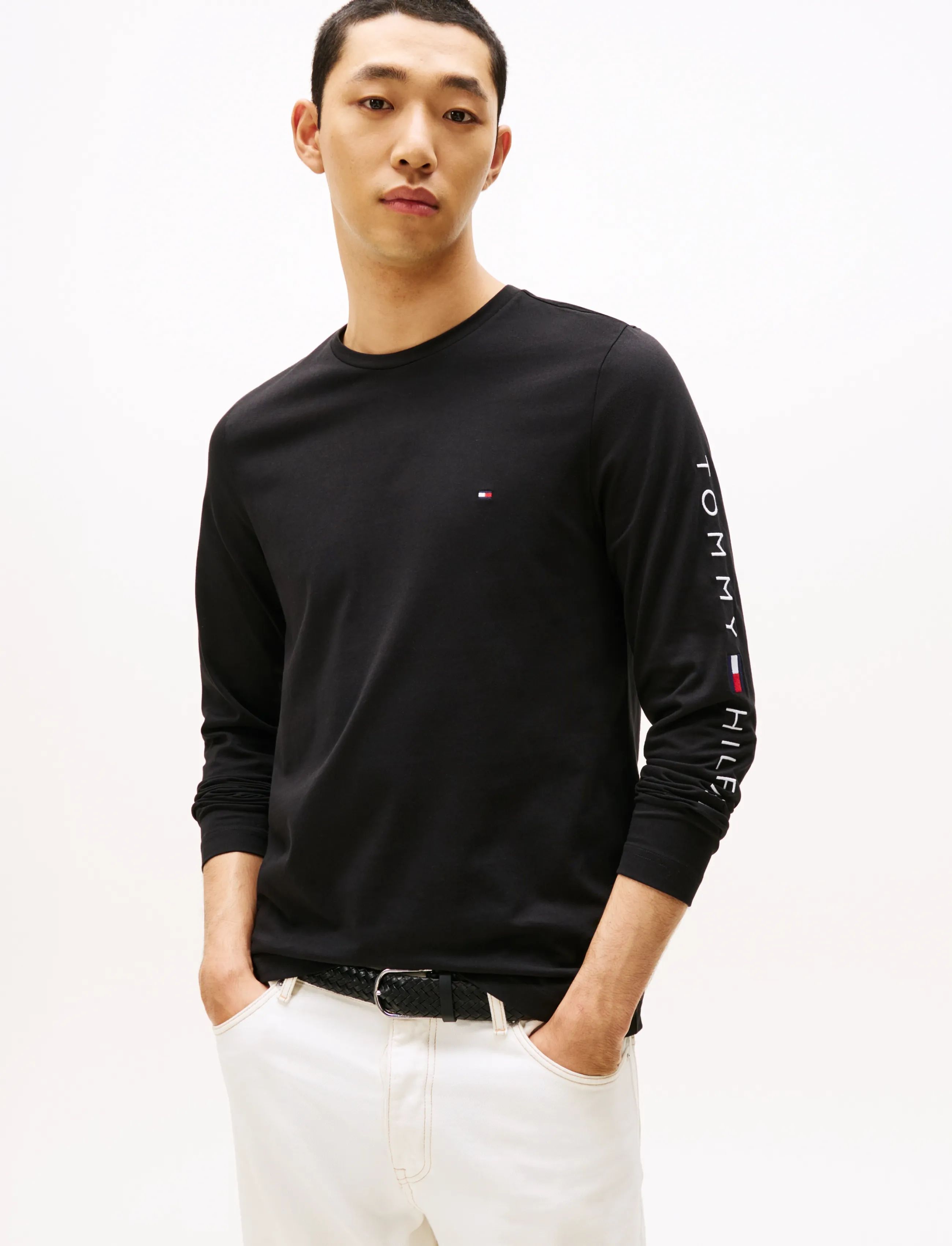 Tommy Hilfiger Logo Long Sleeve Tee, M, T-shirts, Schwarz - Long-sleeved, Männerswear