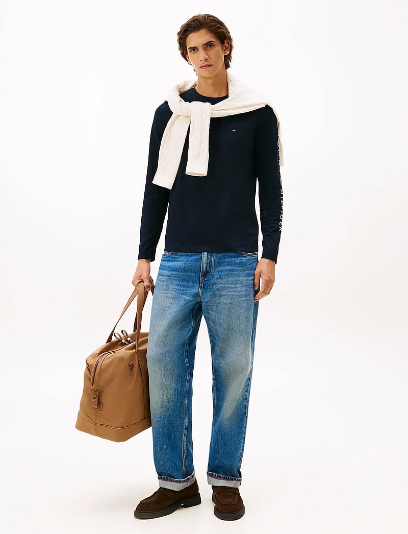 Tommy Hilfiger - TOMMY LOGO LONG SLEEVE TEE - långärmade t-shirts - desert sky - 4