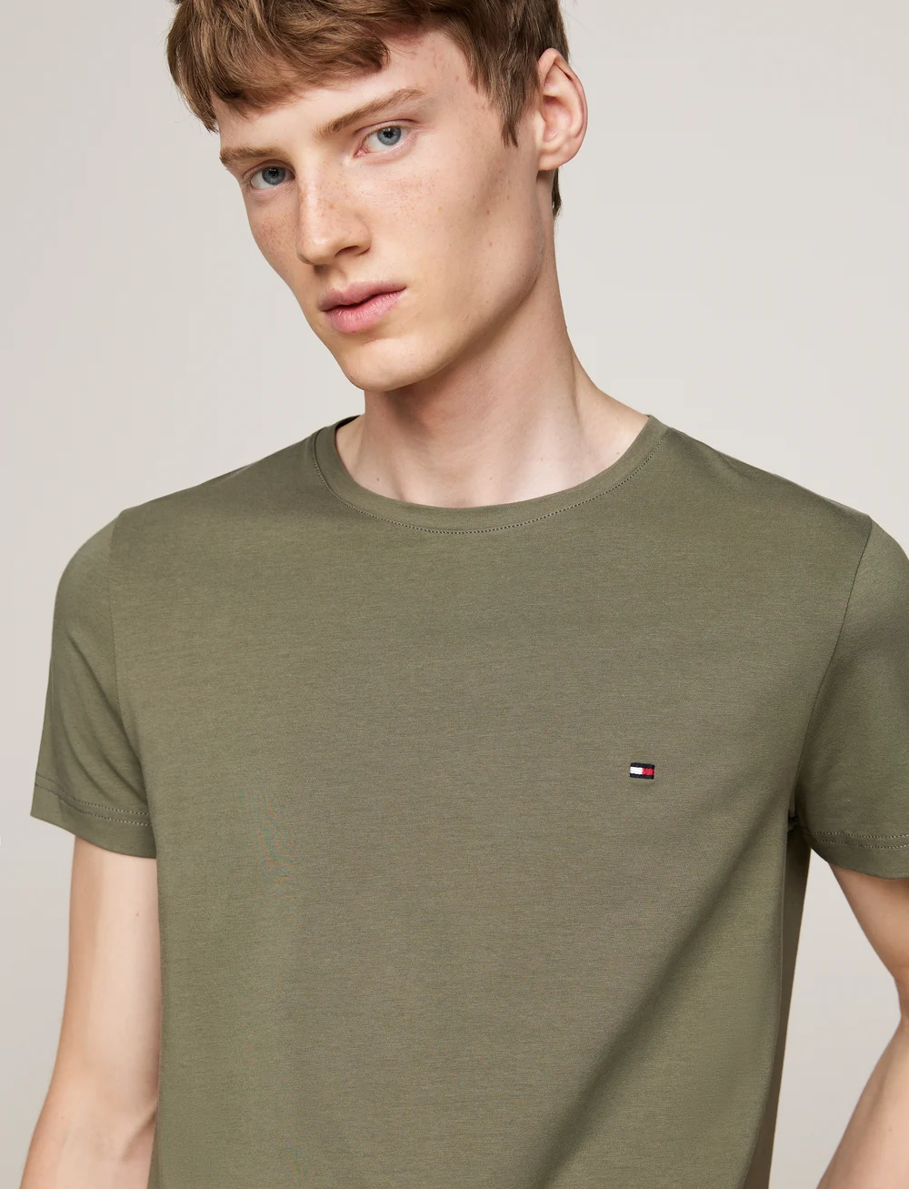 Tommy Hilfiger - STRETCH SLIM FIT TEE - lühikeste varrukatega t-särgid - battle green - 2