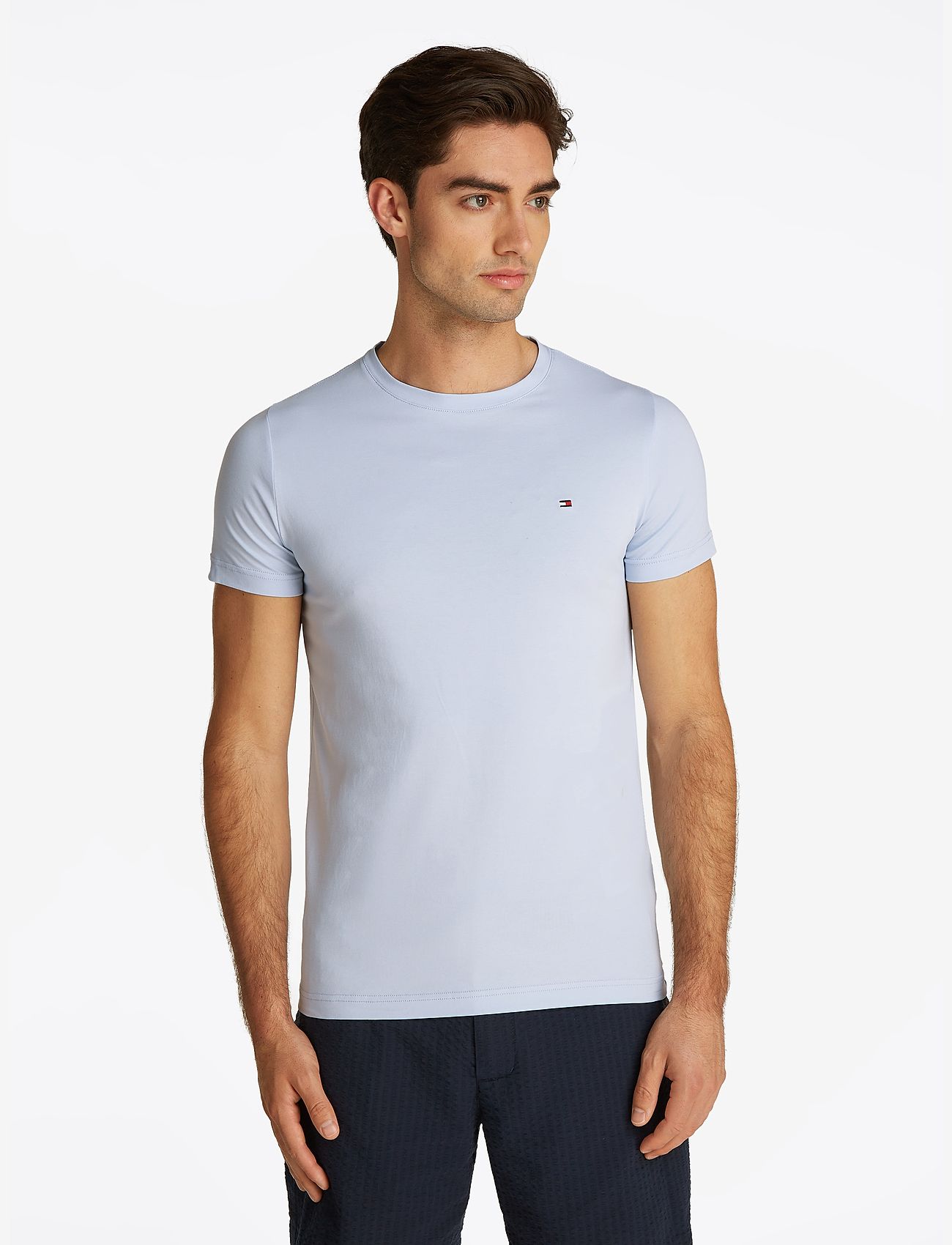 Tommy Hilfiger - STRETCH SLIM FIT TEE - short-sleeved t-shirts - breezy blue - 0
