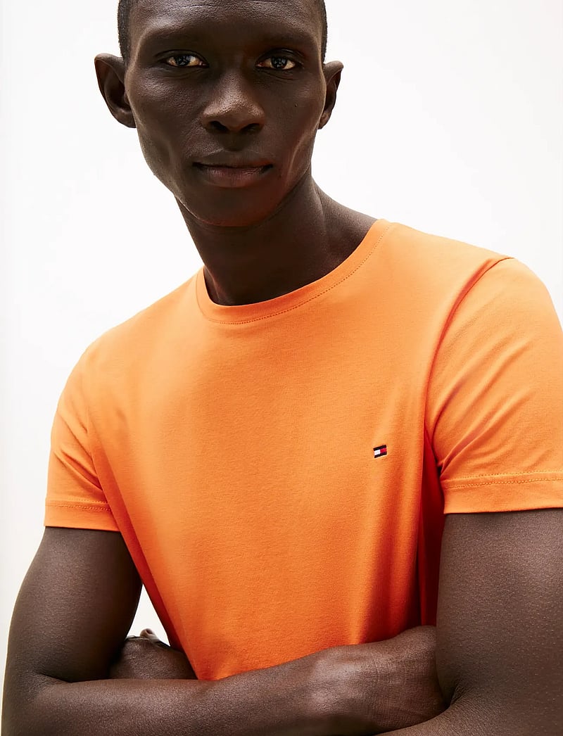 Tommy Hilfiger - STRETCH SLIM FIT TEE - kortærmede t-shirts - brilliant orange - 5