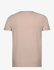 Tommy Hilfiger - STRETCH SLIM FIT TEE - lowest prices - cashmere creme - 1