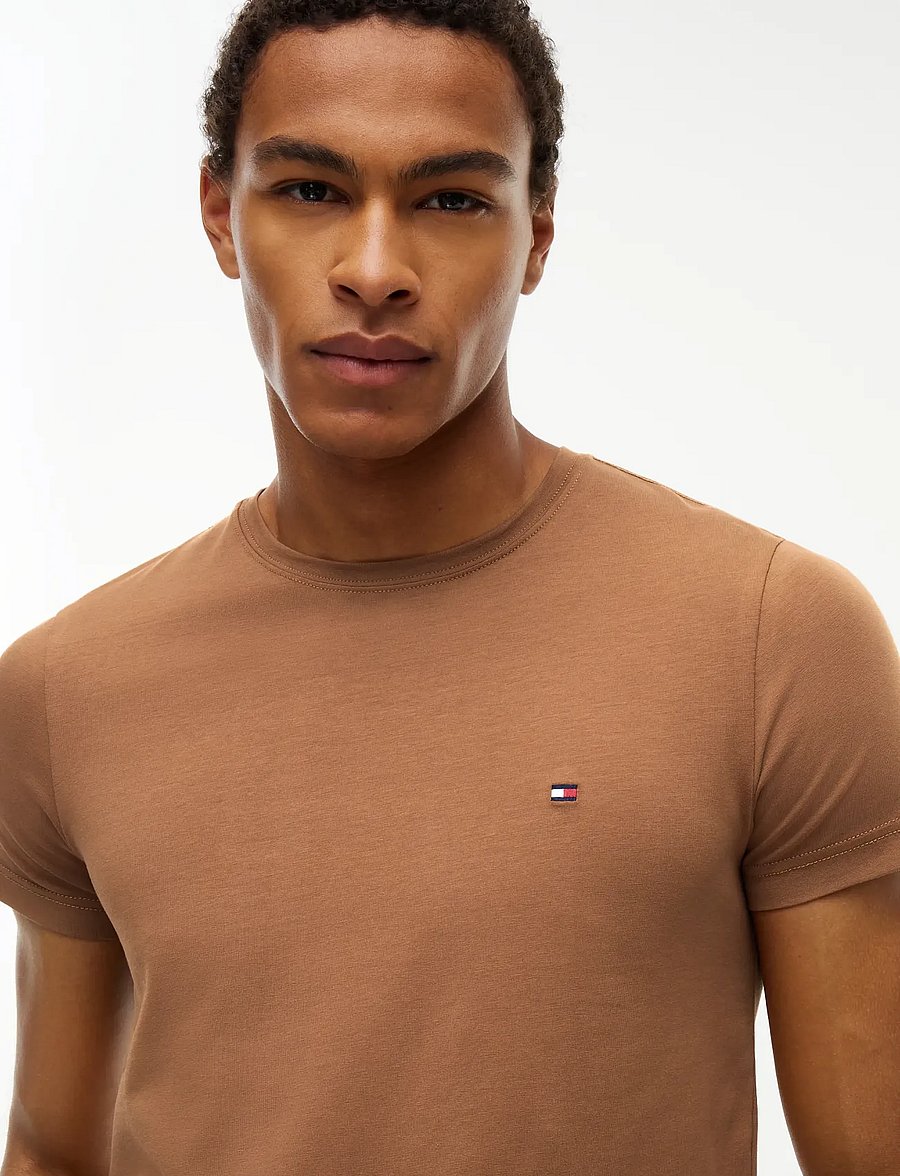 Tommy Hilfiger - STRETCH SLIM FIT TEE - kortärmade t-shirts - timeless tawny - 3