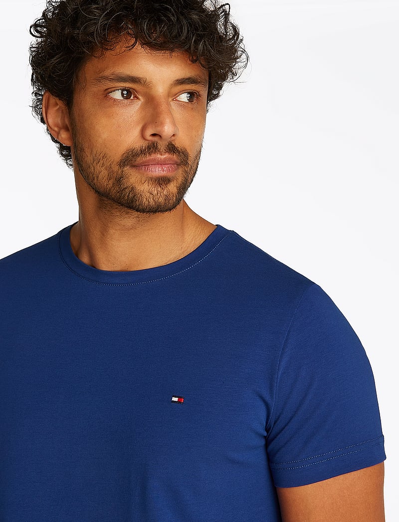 Tommy Hilfiger - STRETCH SLIM FIT TEE - kortærmede t-shirts - wedge blue - 4
