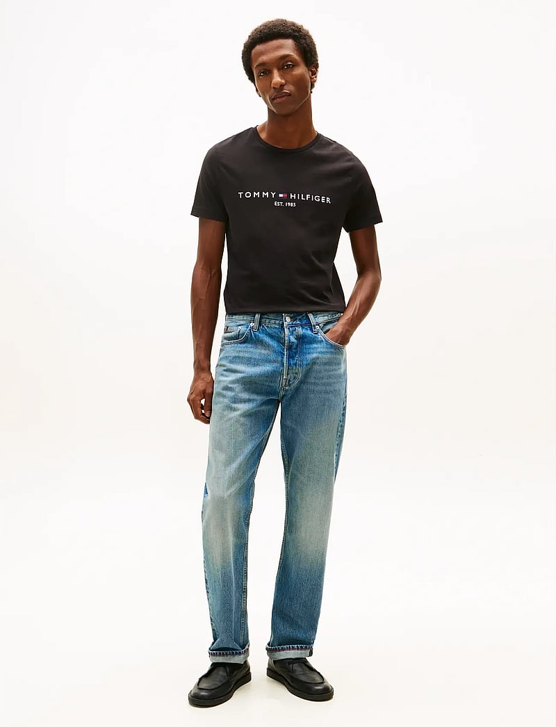 Tommy Hilfiger - CORE TOMMY LOGO TEE - kortærmede t-shirts - jet black - 0