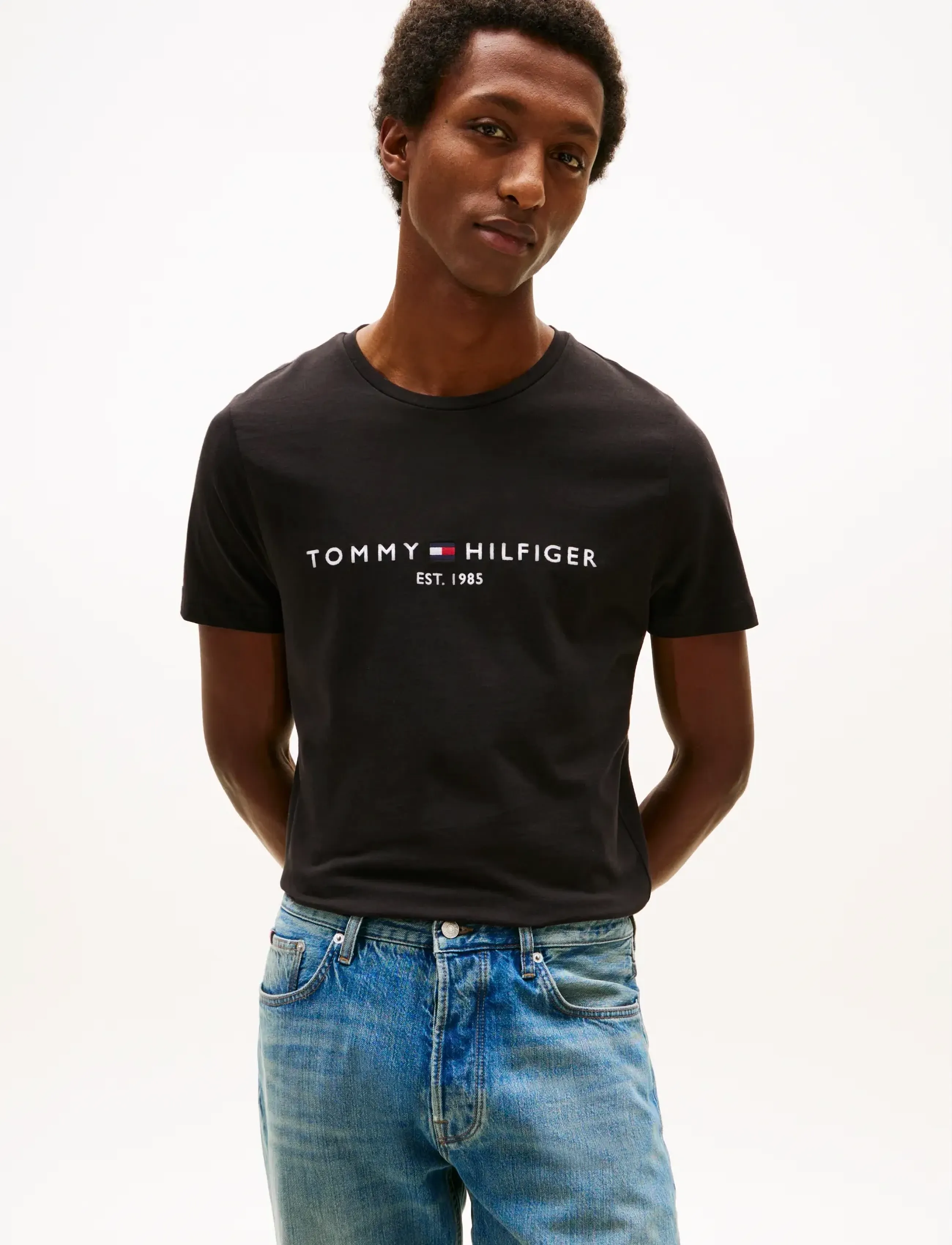 Tommy Hilfiger - CORE TOMMY LOGO TEE - short-sleeved t-shirts - jet black - 5