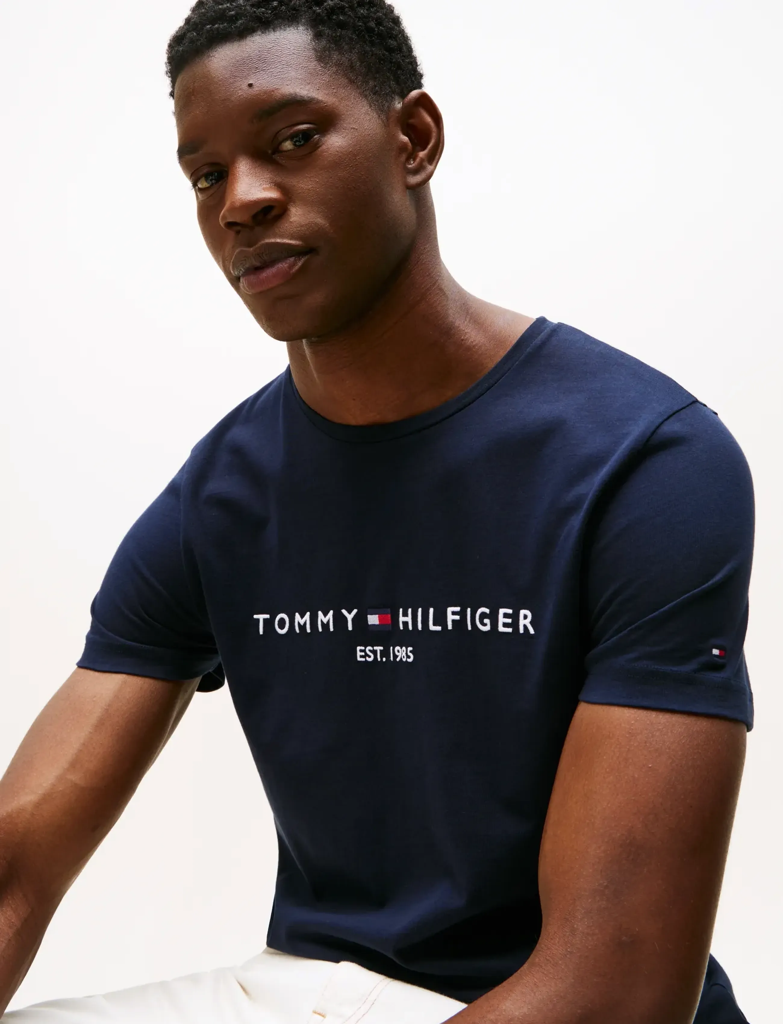 TOMMY HILFIGER Core Tommy Logo Tee t-shirts - bas herr – bild 5