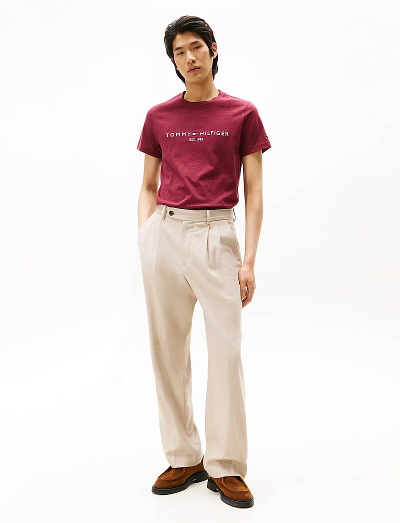 Tommy Hilfiger - TOMMY LOGO TEE - kortærmede t-shirts - deep rouge heather - 2