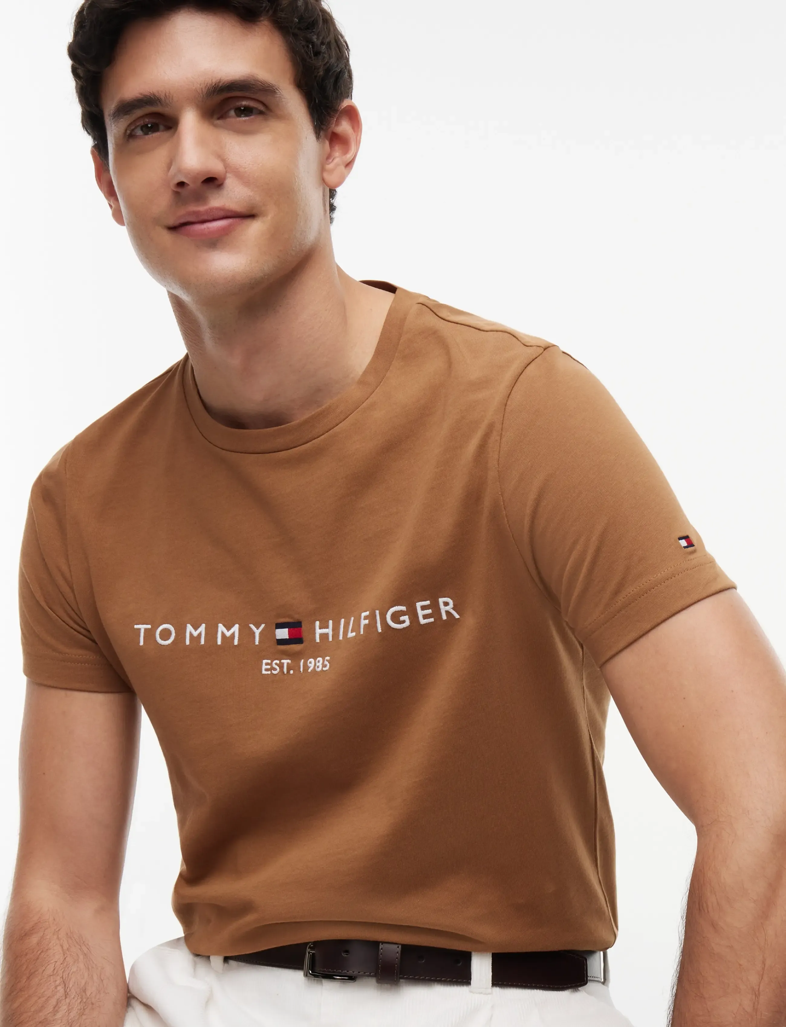 Tommy Hilfiger - TOMMY LOGO TEE - kurzärmelige t-shirts - timeless tawny - 3