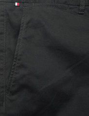 Tommy Hilfiger - BROOKLYN SHORT 1985 - chinos shorts - black - 8