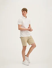 Tommy Hilfiger - BROOKLYN SHORT 1985 - chinos shorts - bleached stone - 2