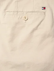 Tommy Hilfiger - BROOKLYN SHORT 1985 - chinos shorts - bleached stone - 5