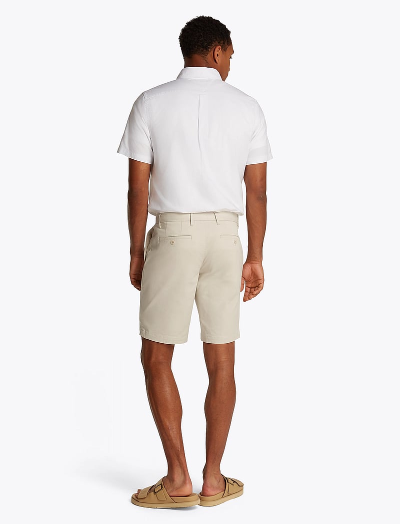 Tommy Hilfiger - HARLEM SHORT 1985 - casual shorts - newsprint - 1