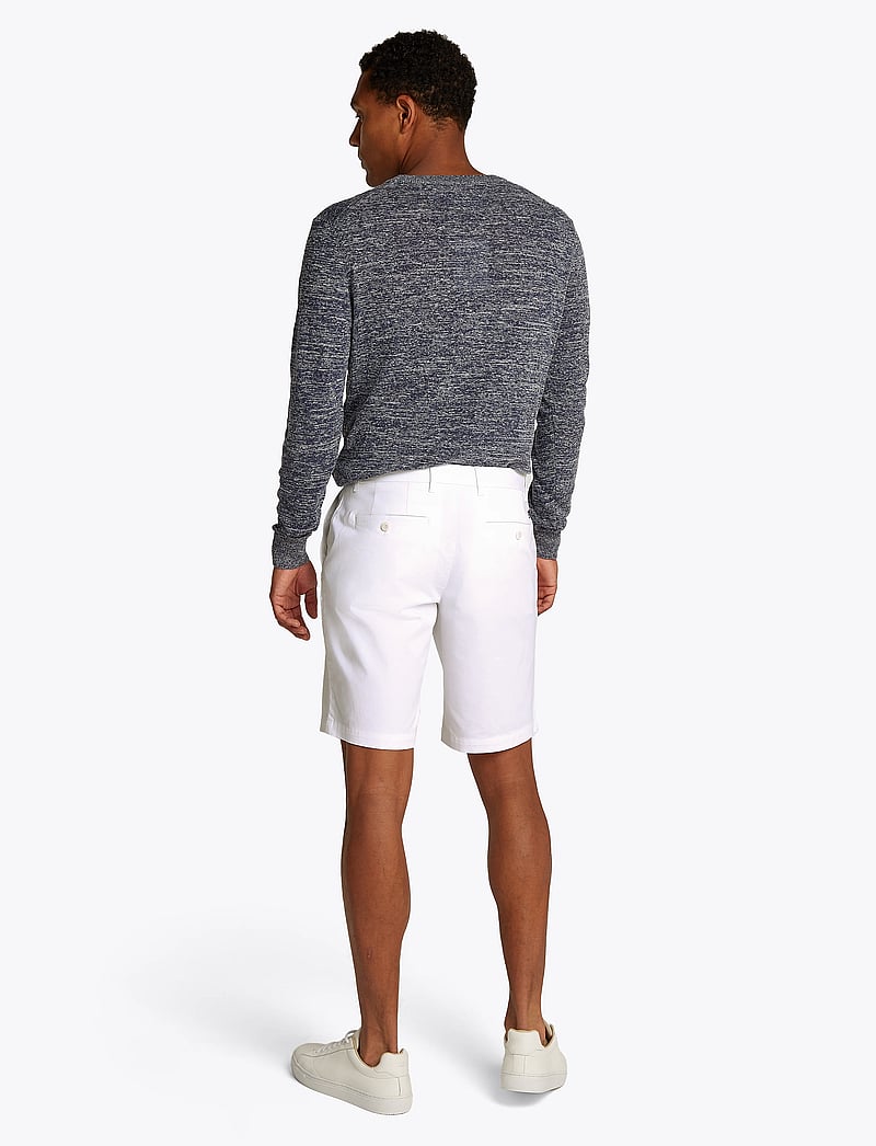 Tommy Hilfiger - HARLEM SHORT 1985 - casual shorts - th optic white - 1