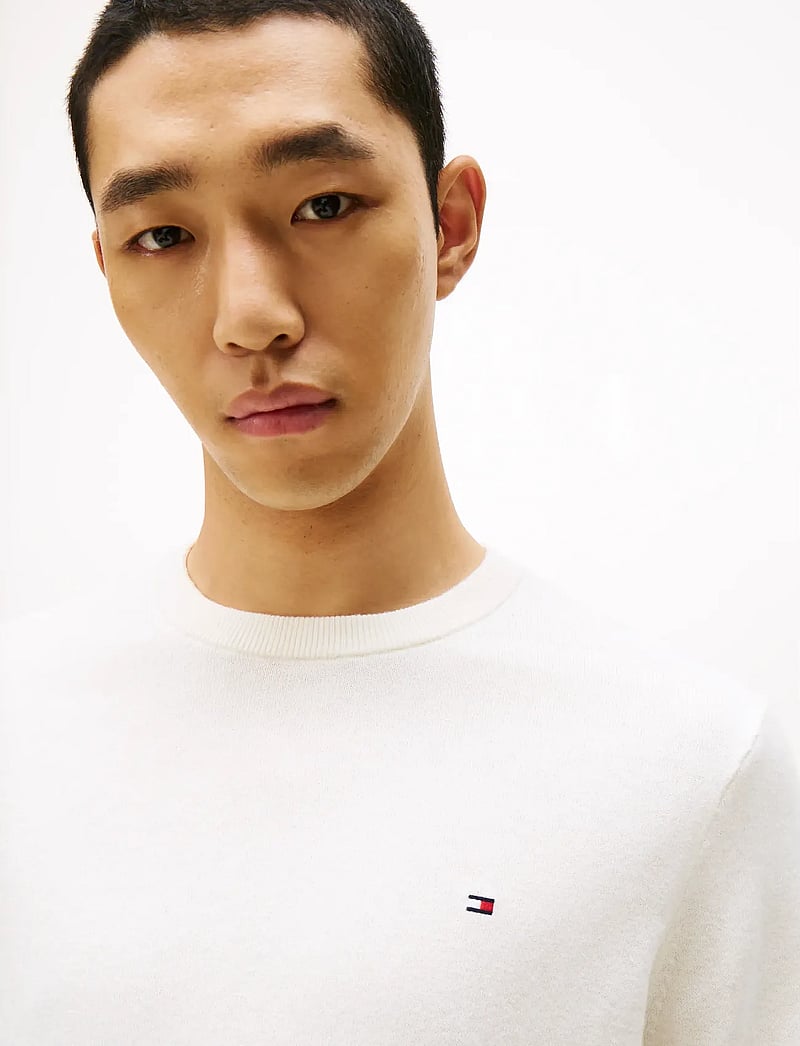 Tommy Hilfiger - PIMA ORG CTN CASHMERE CREW NECK - Ümmarguse kaelusega kudumid - ivory petal - 5