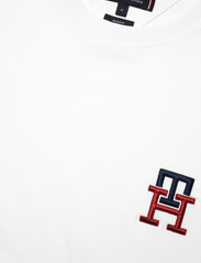 Tommy Hilfiger - ESSENTIAL MONOGRAM TEE - basic t-shirts - white - 4