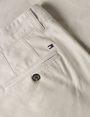 Tommy Hilfiger - ARCHIVE CHINO - chinot - bleached stone - 5
