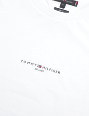 Tommy Hilfiger - TOMMY LOGO TIPPED TEE - kortärmade t-shirts - white - 2
