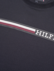 Tommy Hilfiger - MONOTYPE CHEST STRIPE TEE - short-sleeved t-shirts - desert sky - 2
