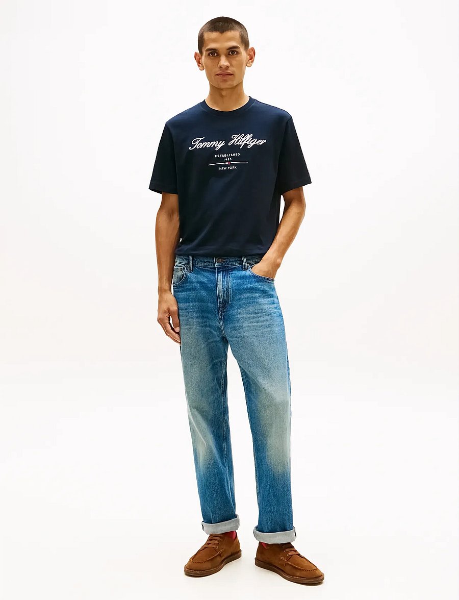 Tommy Hilfiger - SCRIPT LOGO TEE - kortärmade t-shirts - desert sky - 4