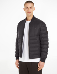 Tommy Hilfiger - PACKABLE RECYCLED QUILT BOMBER - spring jackets - black - 5