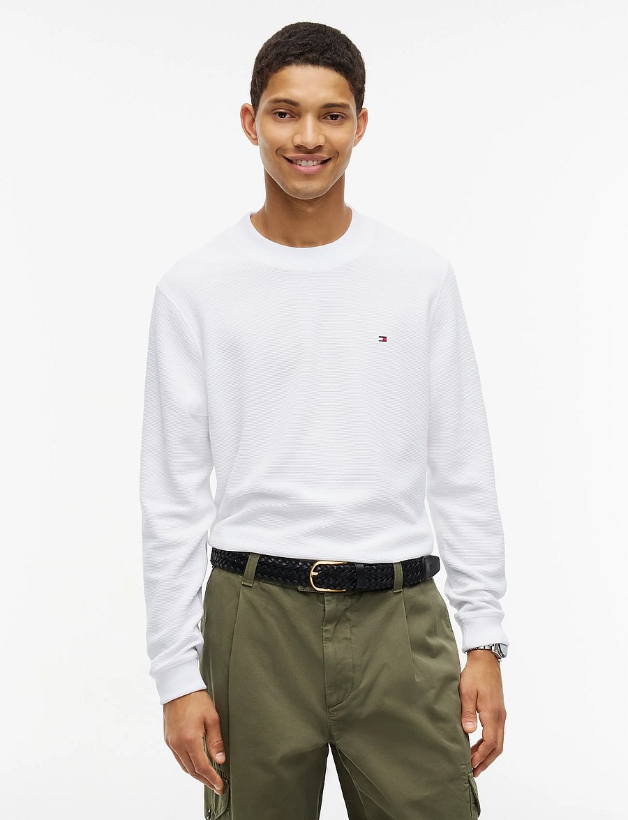 Tommy Hilfiger - TEXTURED LS TEE - long-sleeved t-shirts - white - 0