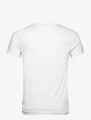 Tommy Hilfiger - STRIPE CHEST TEE - kortärmade t-shirts - white - 1