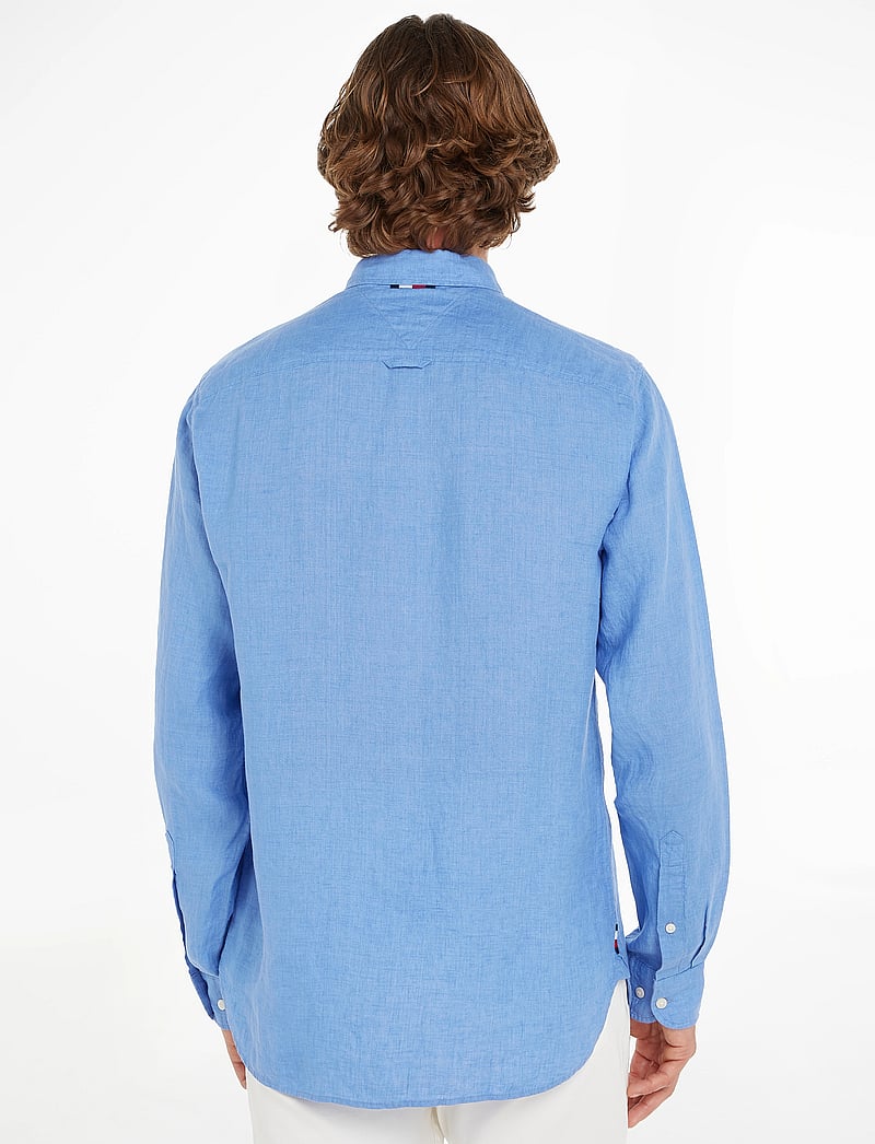Tommy Hilfiger - PIGMENT DYED LI SOLID RF SHIRT - hørskjorter - blue spell - 2