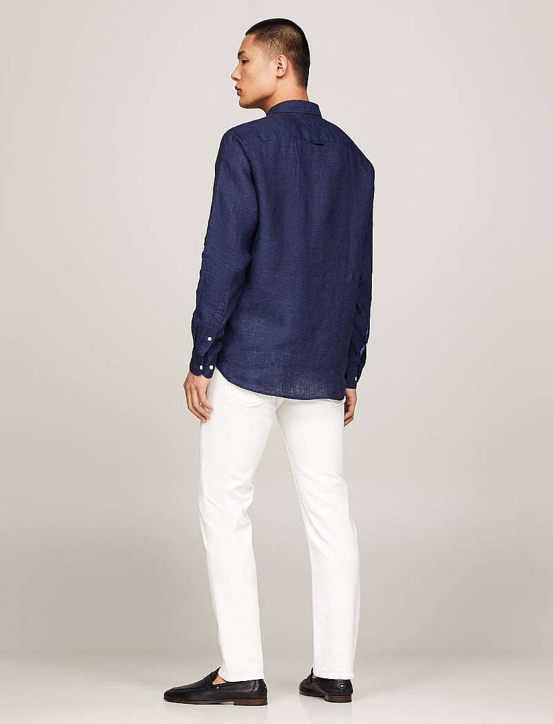 Tommy Hilfiger - PIGMENT DYED LI SOLID RF SHIRT - linen shirts - carbon navy - 3