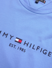 Tommy Hilfiger - BT-TOMMY LOGO TEE-B - lyhythihaiset - blue spell - 2