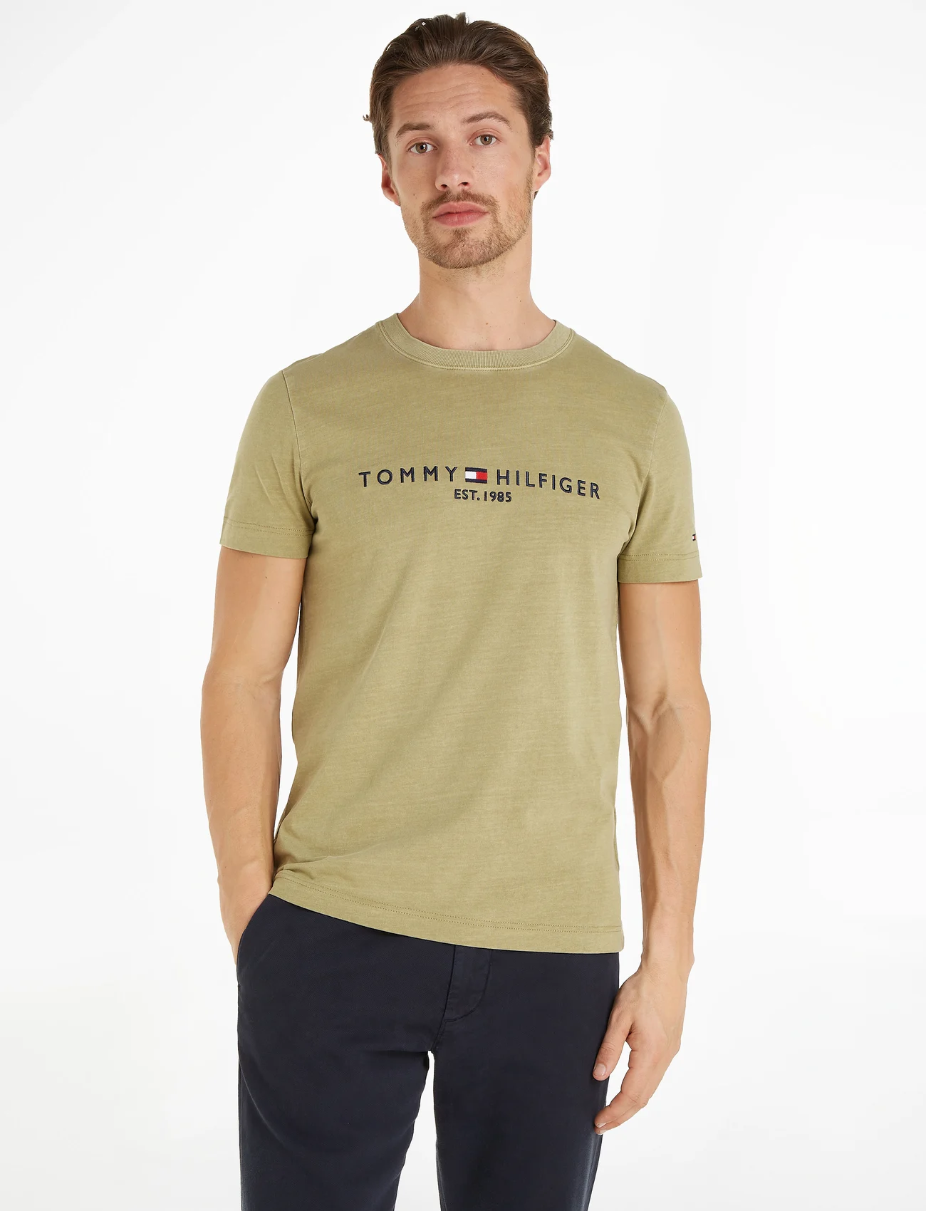 Tommy Hilfiger - GARMENT DYE TOMMY LOGO TEE - kortærmede t-shirts - faded olive - 0