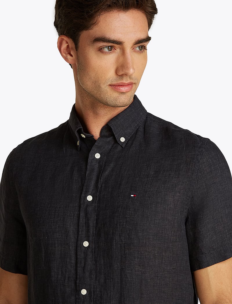 Tommy Hilfiger - PIGMENT DYED LINEN RF SHIRT S/S - hørskjorter - black - 3